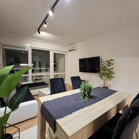 Luminous Апартаменты Сплит